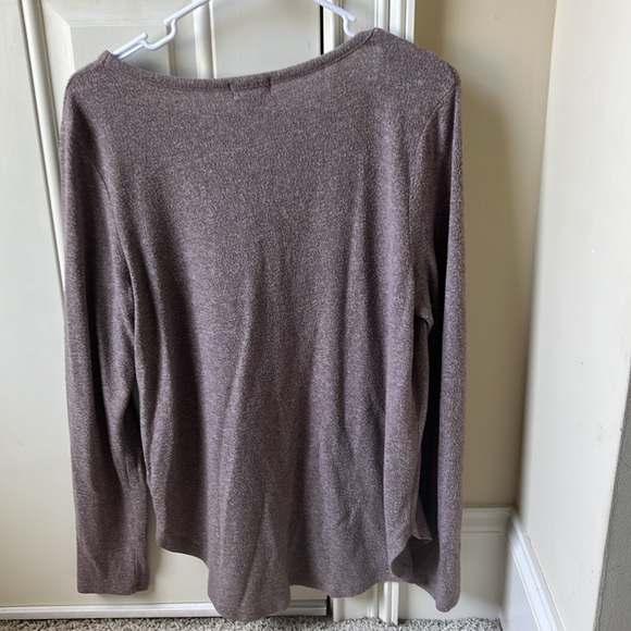 Light brown sweater - Picture 2 of 3